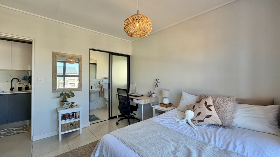 1 Bedroom Property for Sale in The Huntsman Western Cape